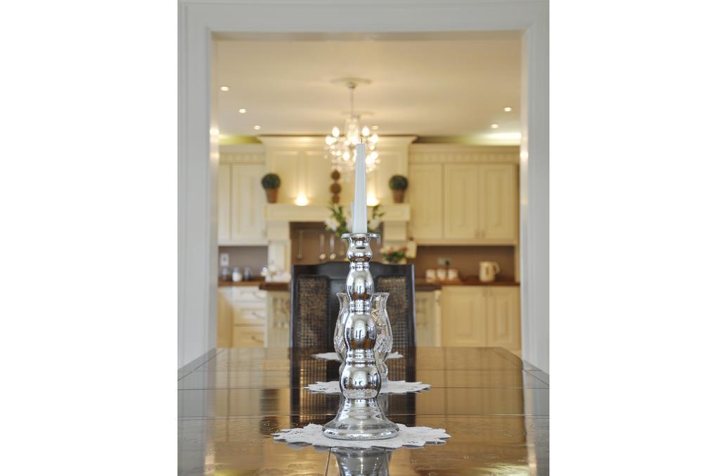 Lakeview Lodge B&B Blessington Bagian luar foto